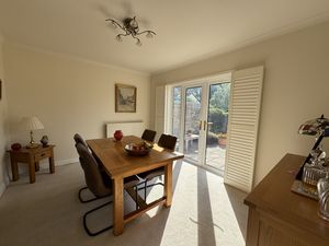 DINING ROOM- click for photo gallery